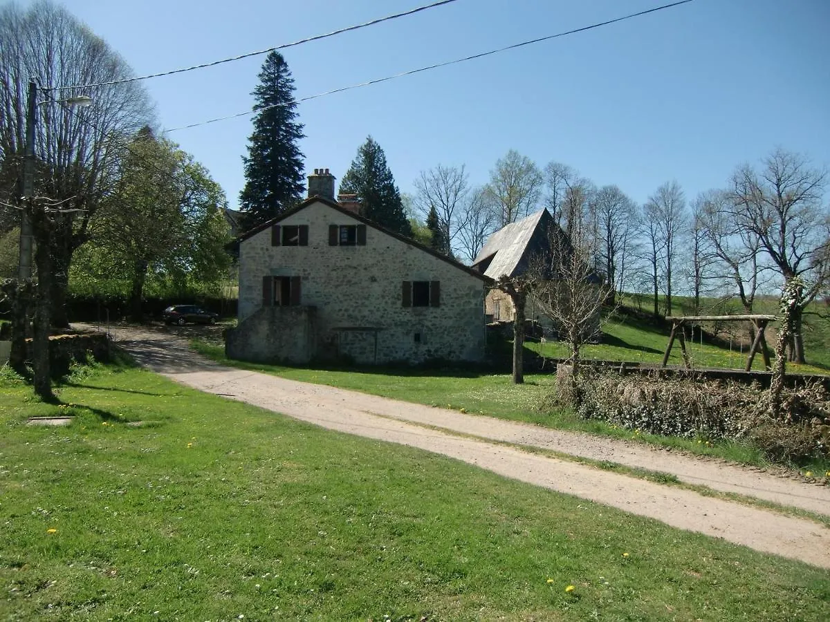 Maison A La Ferme Avec Peche Roumegoux  Apartment Roumegoux (Cantal)